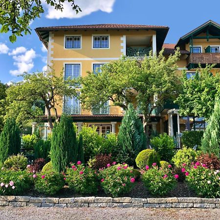 Gasthaus Hotel Hoehenwirt Keutschach am See Bagian luar foto